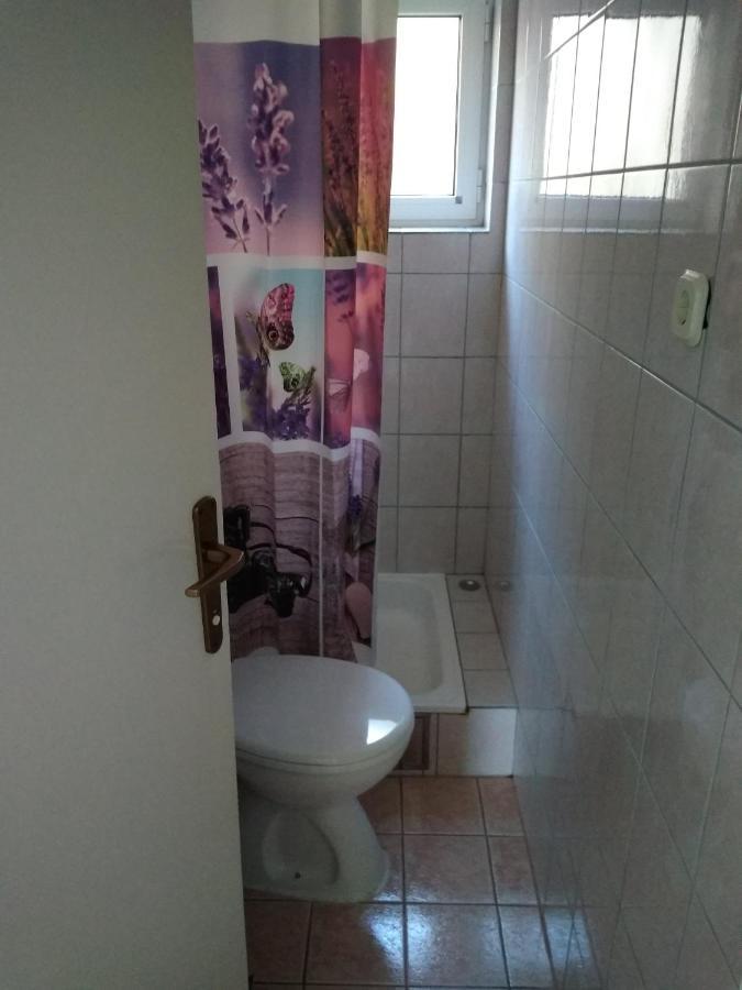 Apartment For 6 In Makarska Centar Exteriér fotografie