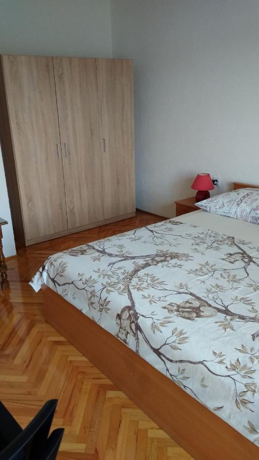 Apartment For 6 In Makarska Centar Exteriér fotografie