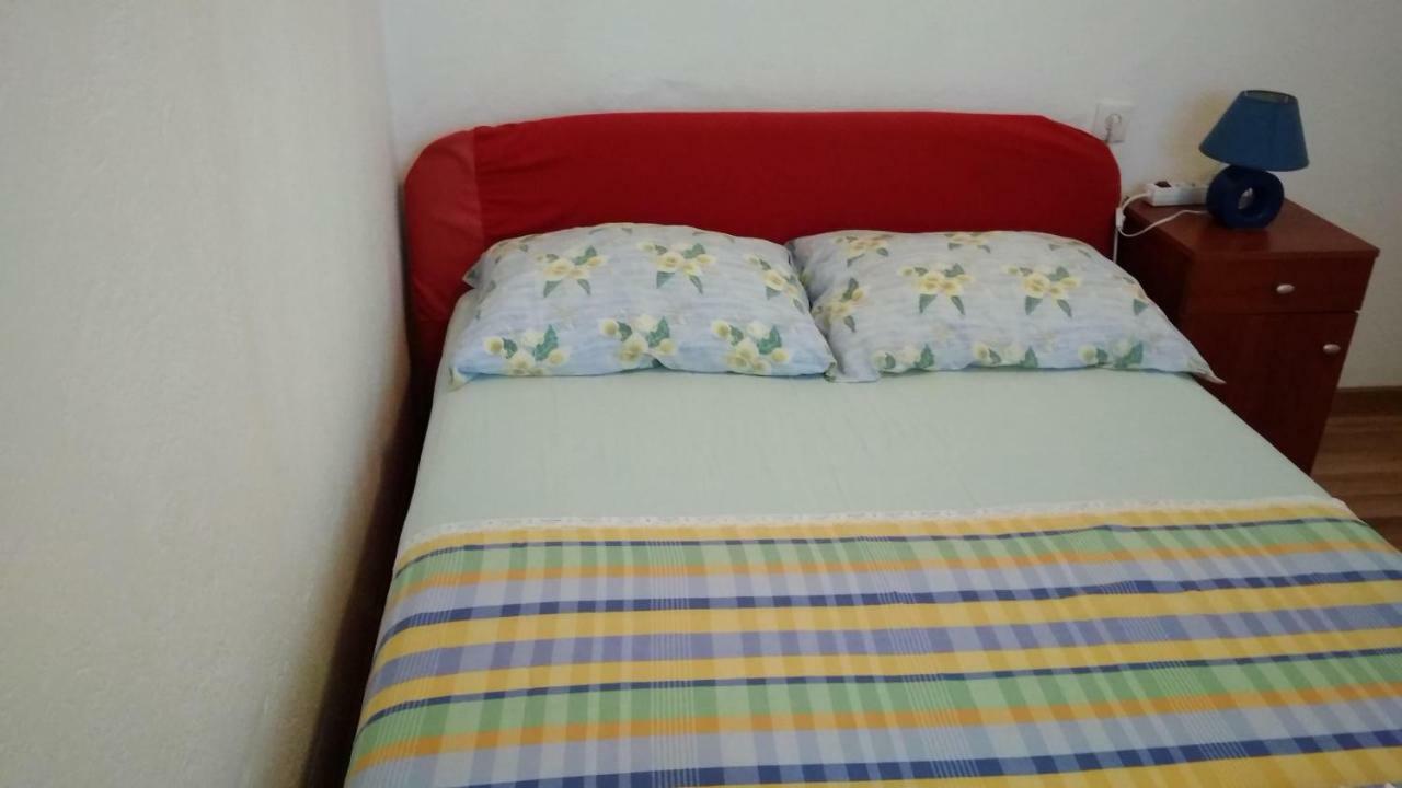 Apartment For 6 In Makarska Centar Exteriér fotografie
